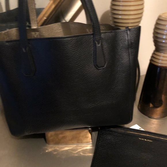 Tory Burch black pebbled leather tote and pouch. - Picture 6 of 7